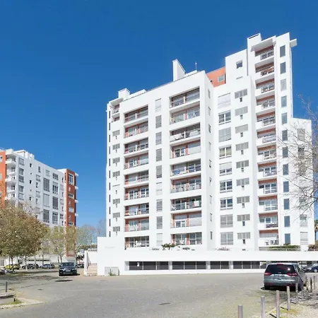 Apartment Eco @ Torre Lissabon